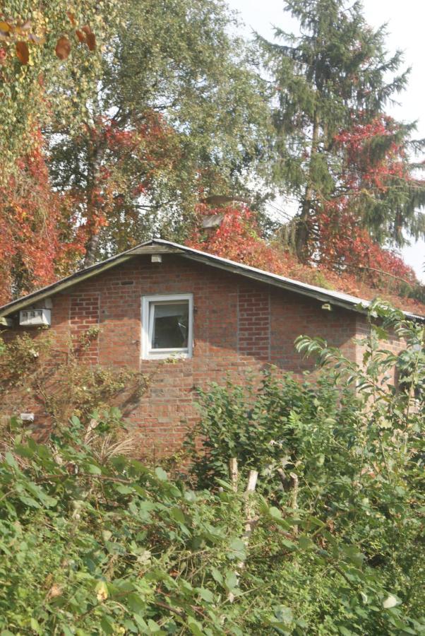 Das Landhauschen Im Umzaunten Garten, Hunde Gerne Auf Anfrage Bornhoved Exterior foto